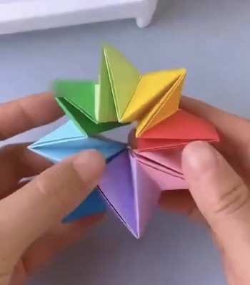 SQmovRainbow